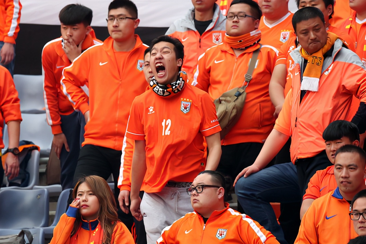 足坛苏牙最新消息,足球欢乐多