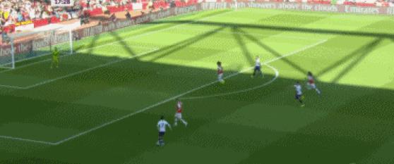 孙兴慜对阵阿森纳,孙兴慜世界波阿森纳闪耀