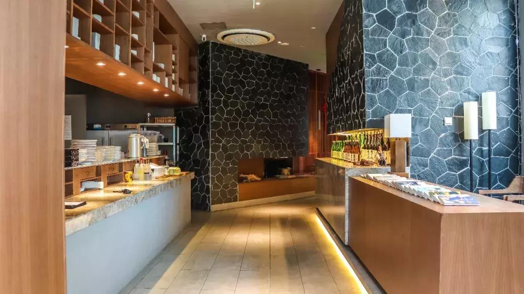 厦门超贵贵贵贵“保姆烤肉”！一口627元！借钱也要来吃……