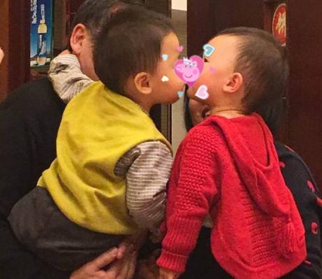 六岁孩子身上出现小红点要警惕,女童身上出现小红点