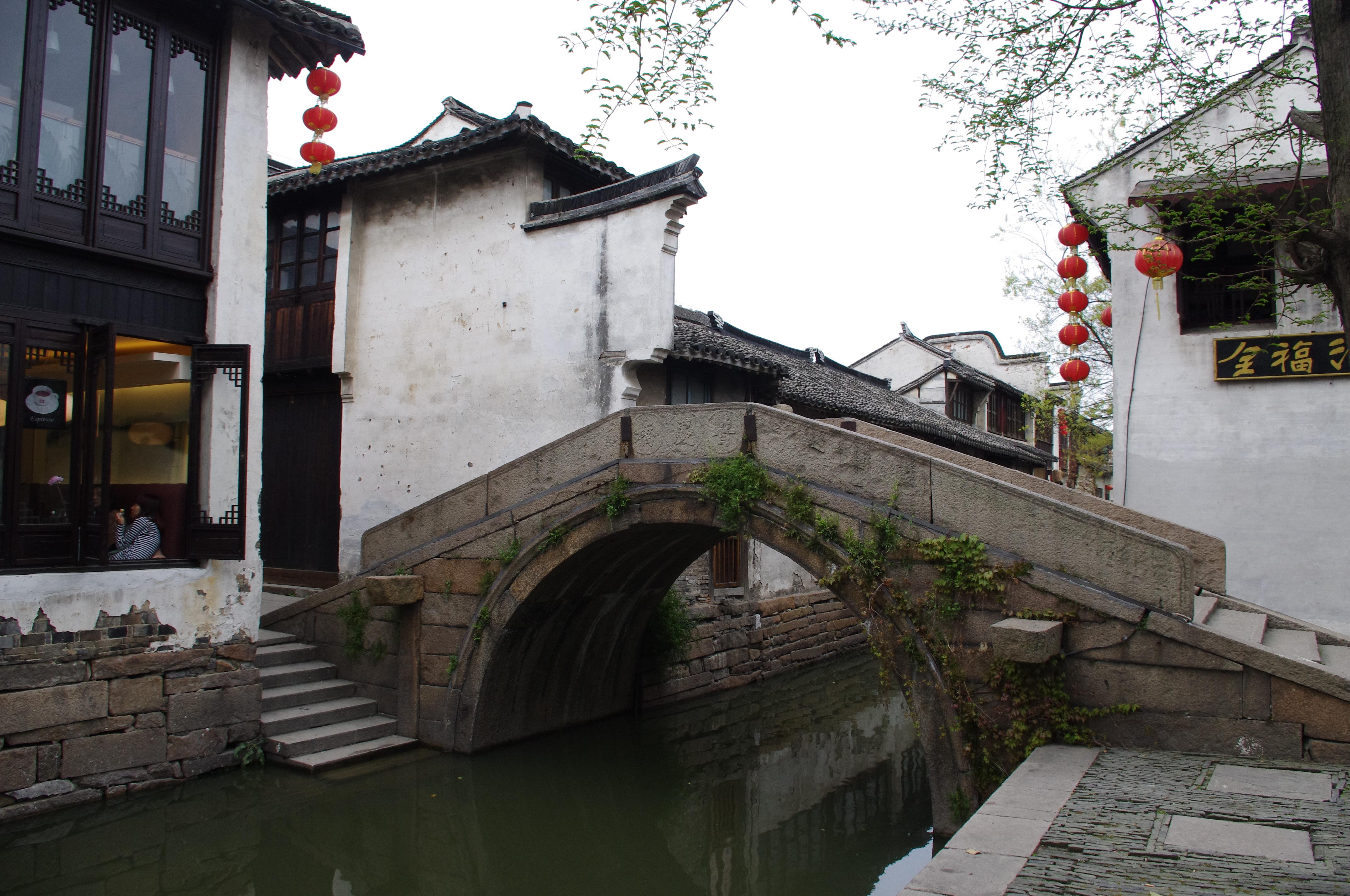 周庄古镇免费进入攻略,周庄古镇门票免费时间