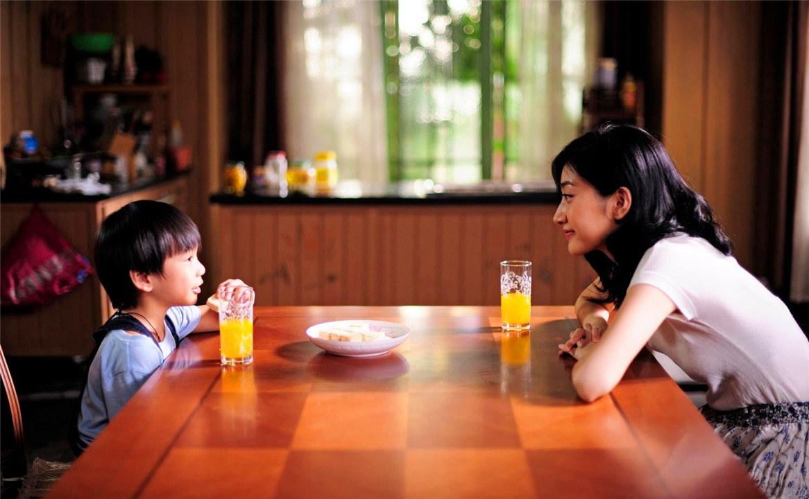 孩子遇到困难不愿和大人沟通,怎么和零零后的孩子沟通