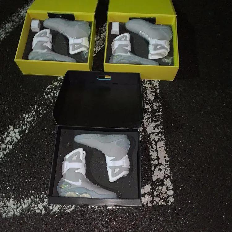 Nike高管以权谋私，儿子竟是“最强鞋贩”