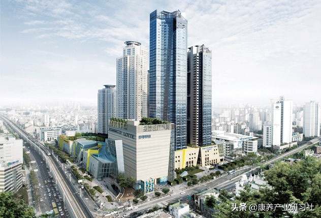 50层楼高、500万元入住押金、5年住满：这个顶级养老公寓长啥样？