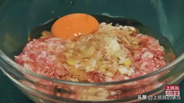 煎饼该怎么做好吃又简单,饭店茴香煎饼的做法