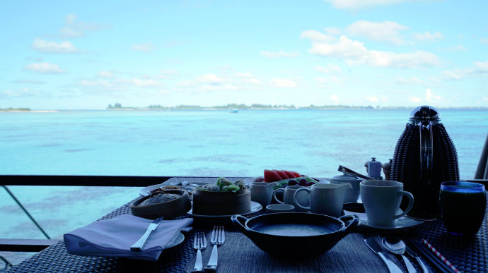 海上香格里拉金町湾,马尔代夫香格里拉隐逸的海岛天堂