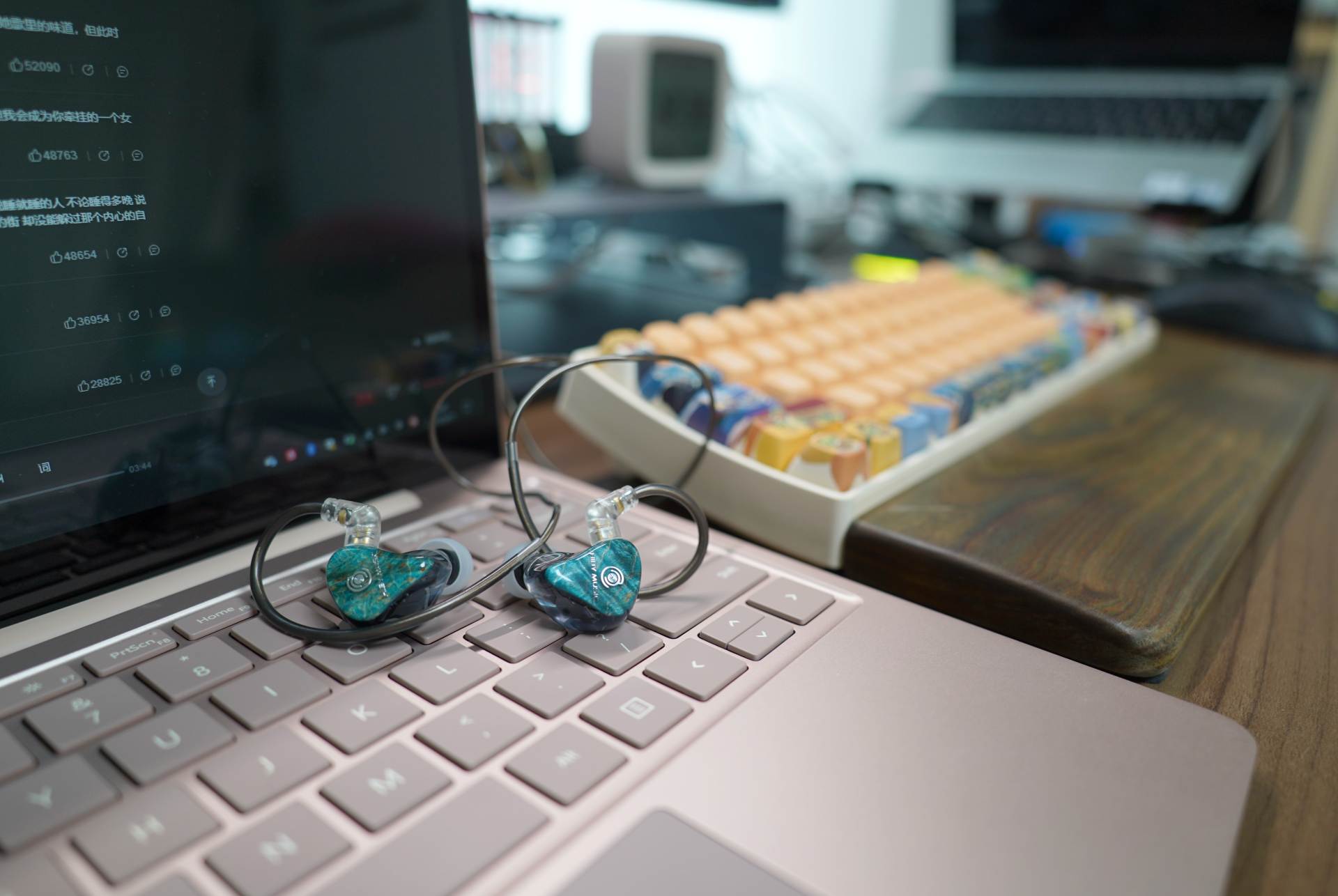 喜欢听歌的人，大多都是孤独的，盘点我手头的Music装备