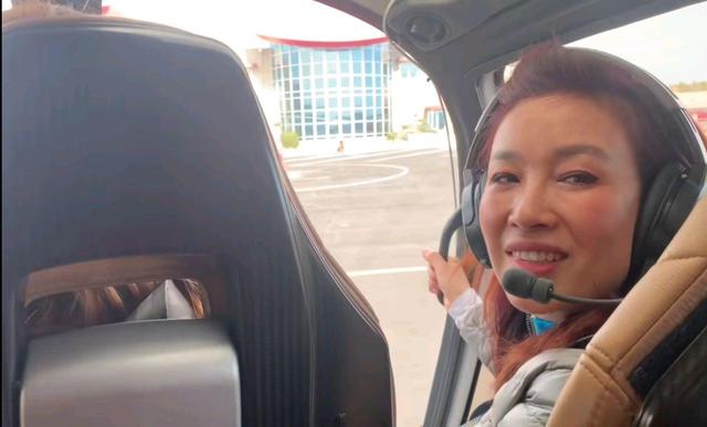 周立波和科比搞笑视频,周立波坐直升机调侃科比遭热议