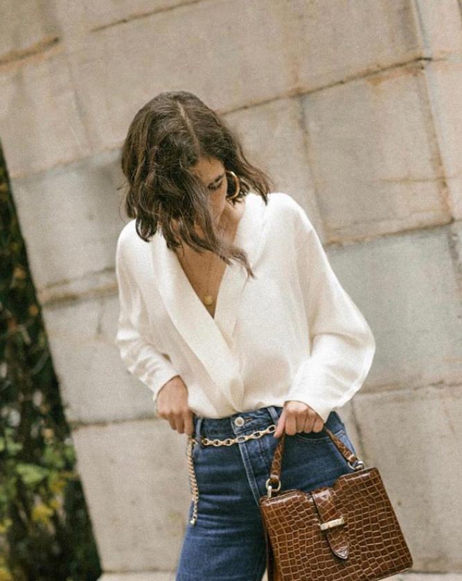 这位博主的穿搭是最好的示范,最新法国博主穿搭