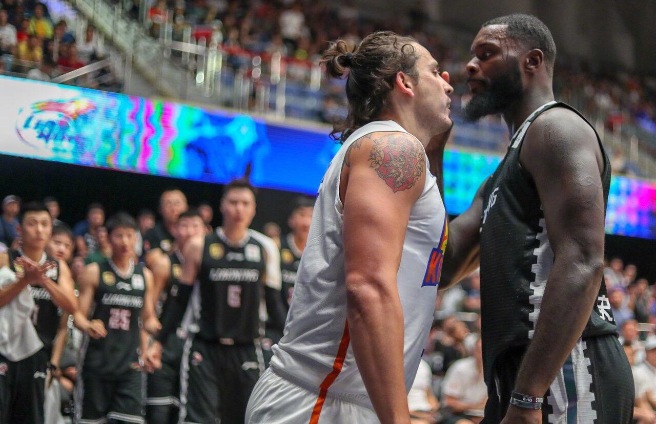 芬森集锦,芬森在辽宁打几场球