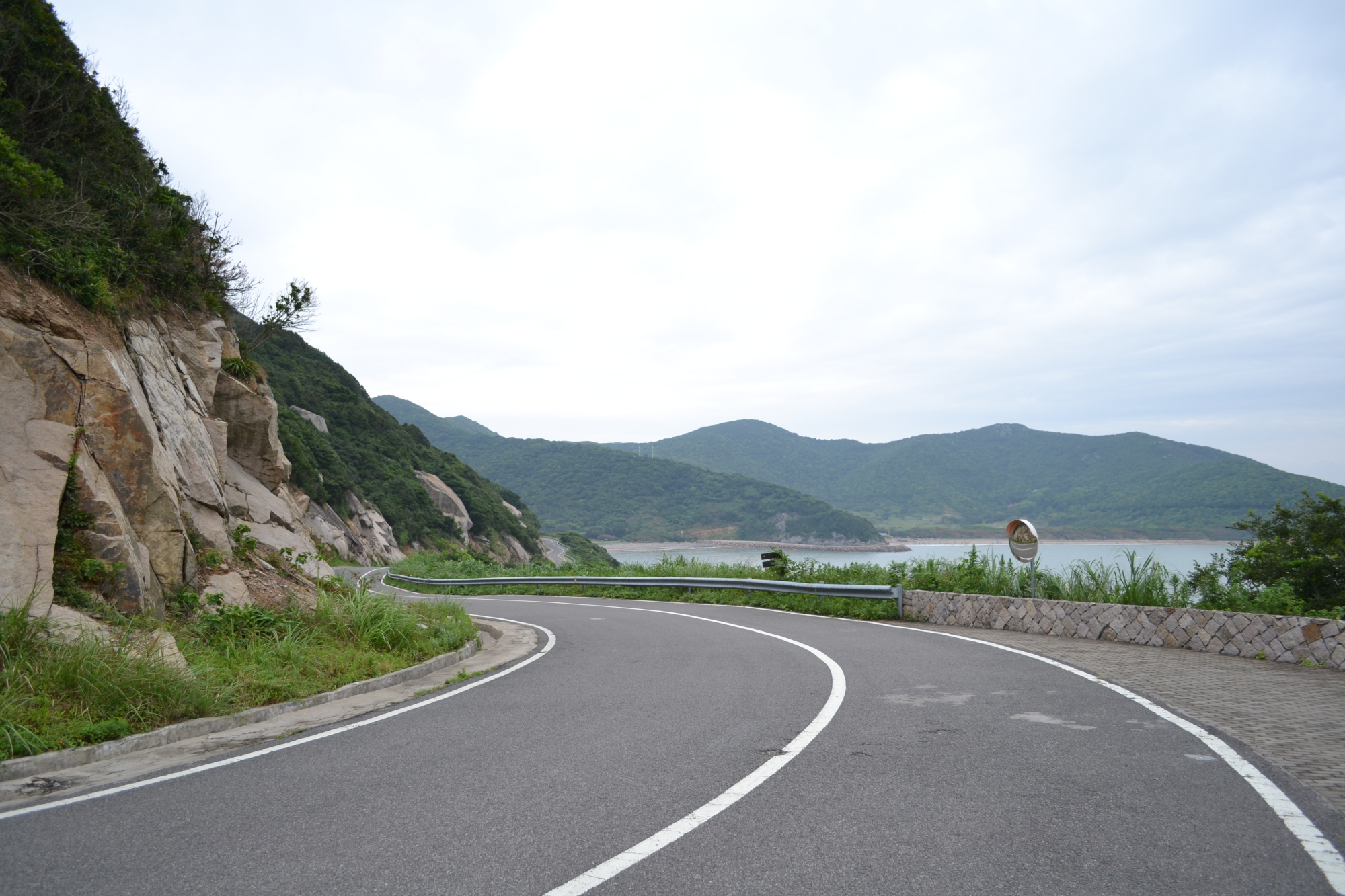 舟山群岛第5大岛沙雕故乡朱家尖,10里金沙美如画,大青山来自驾