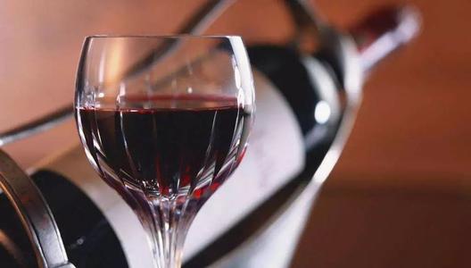 每天喝一杯红酒酒量会增加吗,每天喝一杯红酒寿命长吗