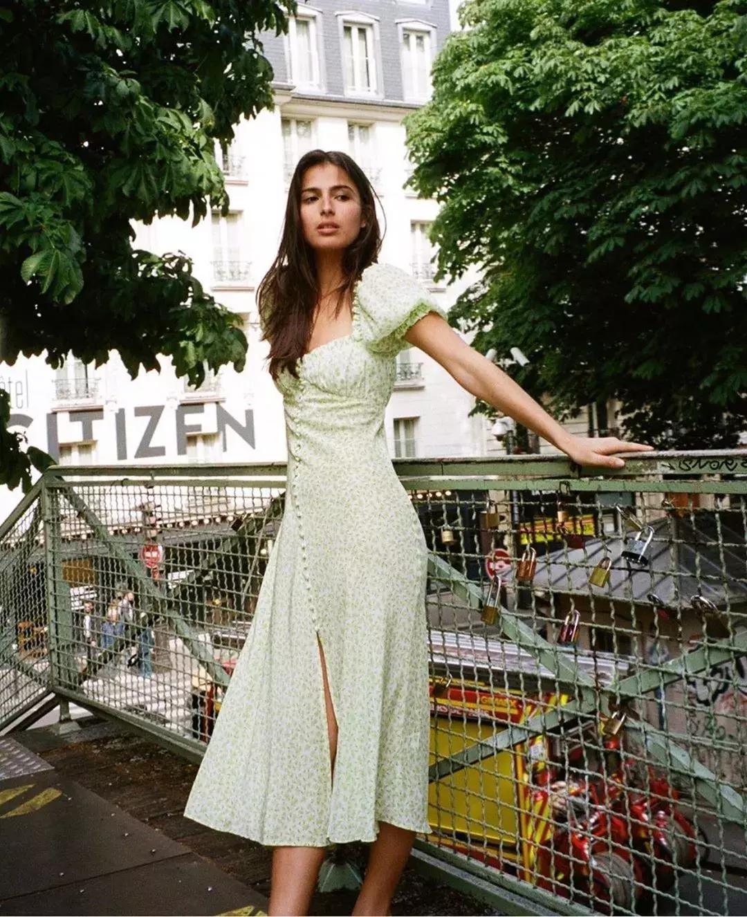 每次穿衣服感觉特别厚重,每次穿衣服的时候都觉得难受