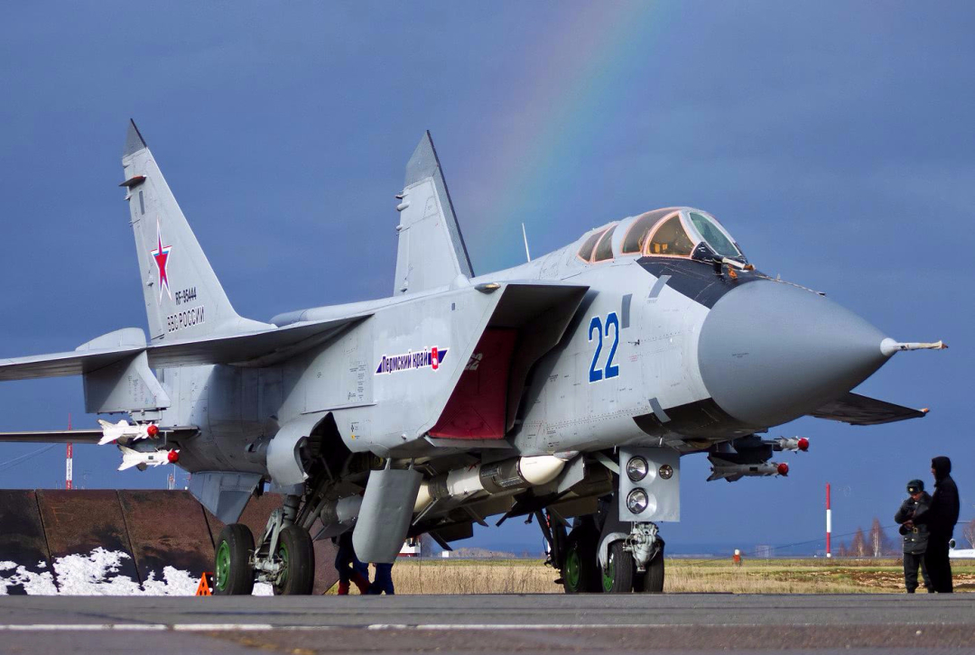 中美俄最快的飞机分别是多少马赫,中美民航飞机时速多少