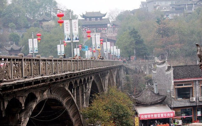 湘西凤凰县古城,湘西土家凤凰古城