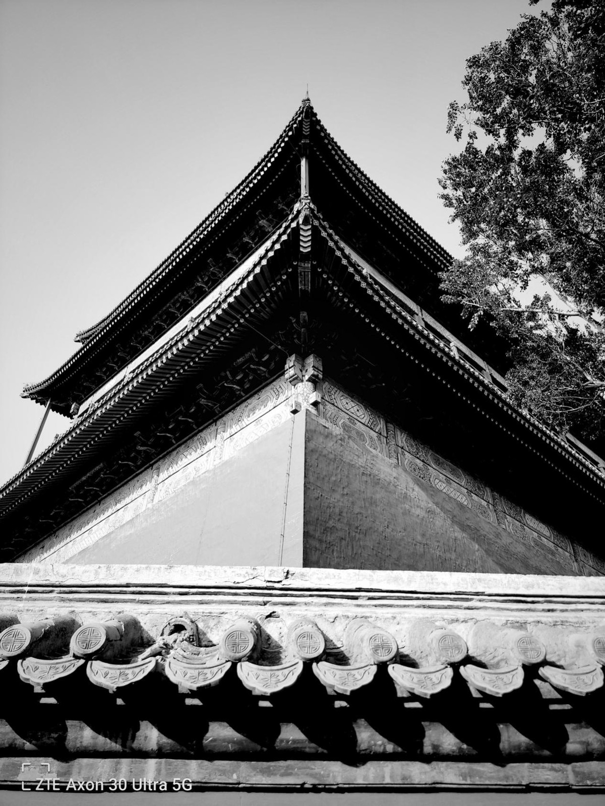 6400万高清三主摄中兴Axon30Ultra高能影像旗舰评测