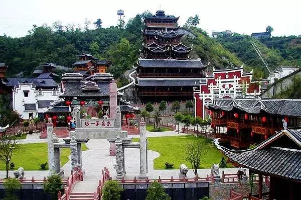 张家界与凤凰古城旅游攻略,张家界凤凰古城跟团游