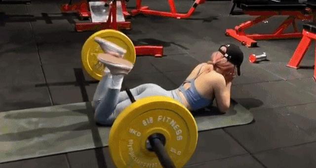 抖音很火的秀腰挑战,抖音臀腿挑战