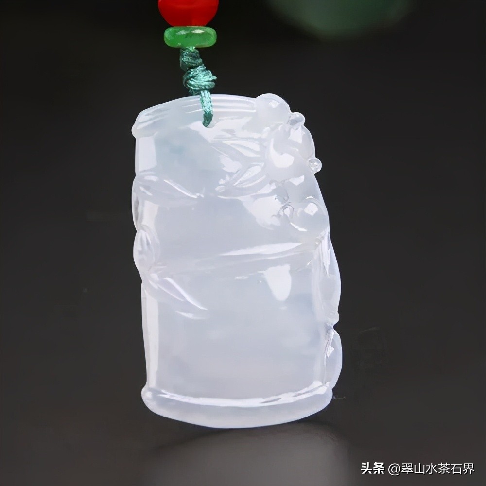 翡翠有几种颜色哪种颜色最贵,翡翠高冰蓝水哪种颜色好