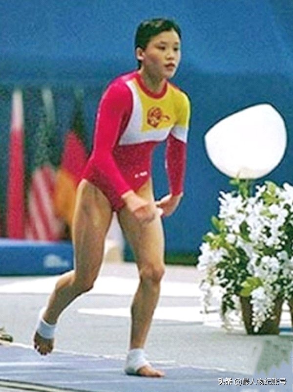 体操桑兰受伤赔偿多少,体操冠军桑兰比赛中摔成瘫痪