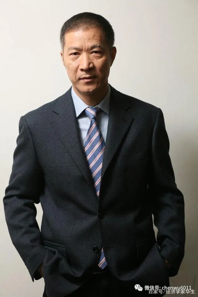 华生为什么总打夏洛克,华生被怼完整视频