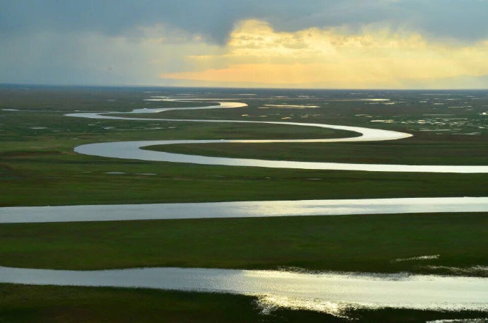 “*疆新**比任何地方安全”一文阅读者众,诸多回复让我流泪