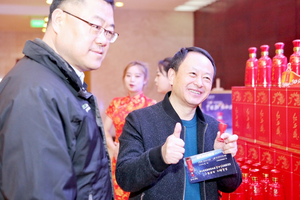 以酒为缘传唱经典红西凤携手中*歌国**舞剧院民族乐团带来视听盛