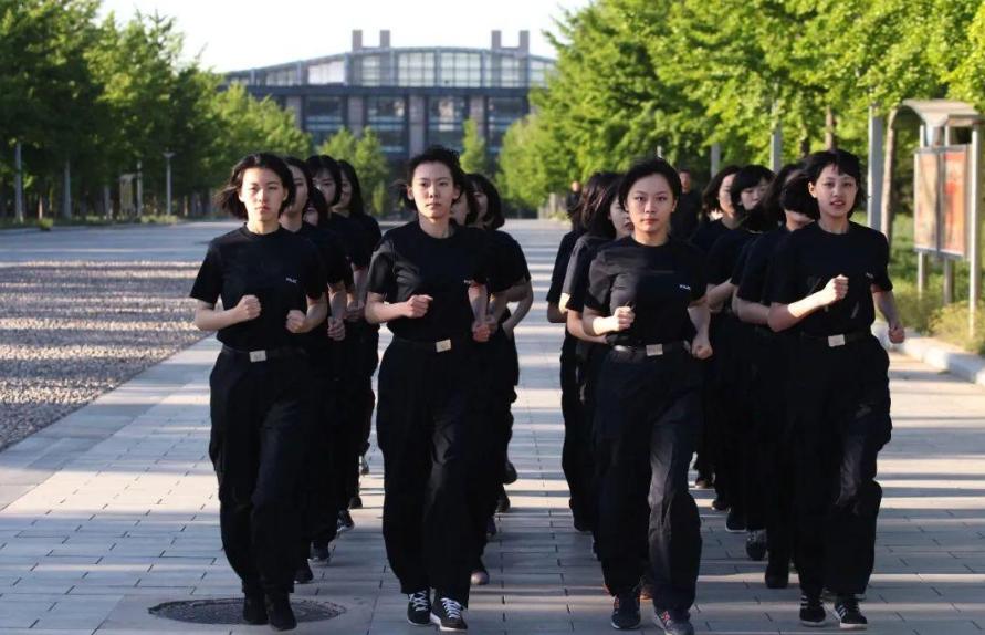 毕业就是公务员的北京三所大学,北京这所大学含金量超高