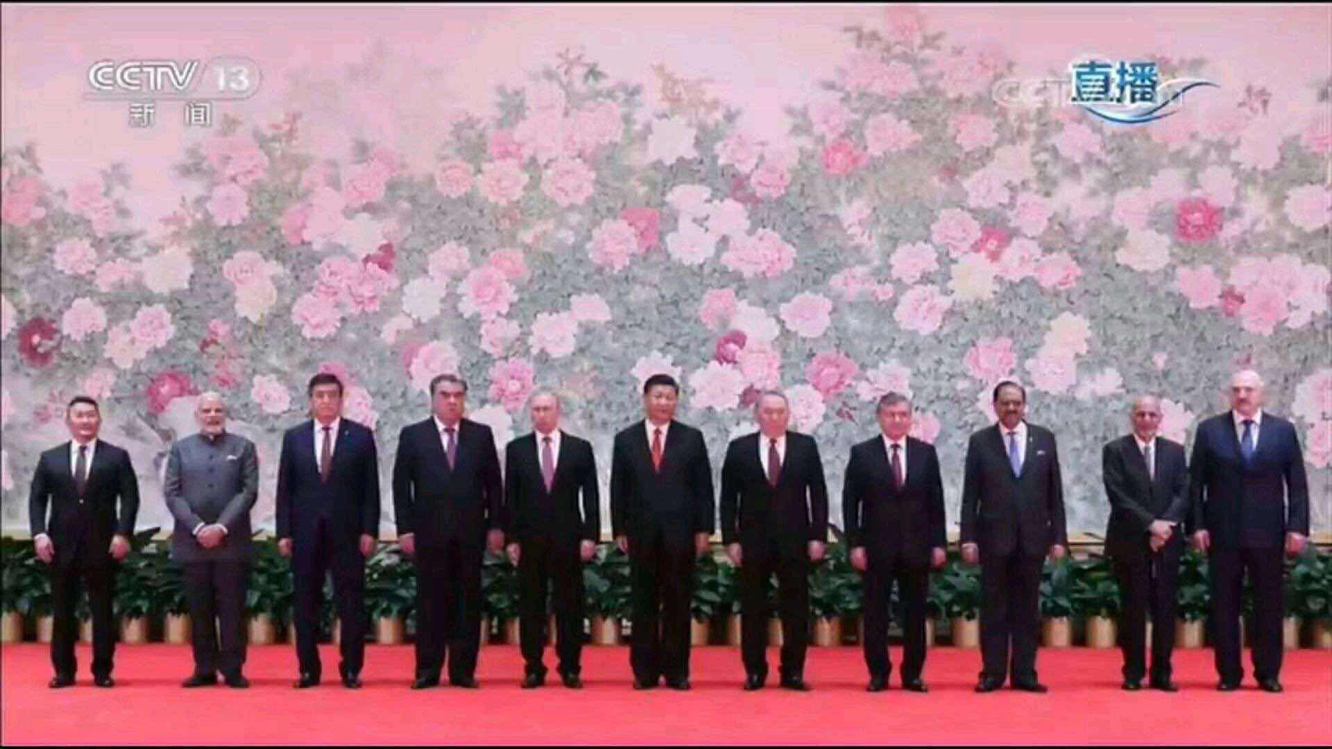 工笔人物画名家作品欣赏,中国美协著名工笔花鸟画画家