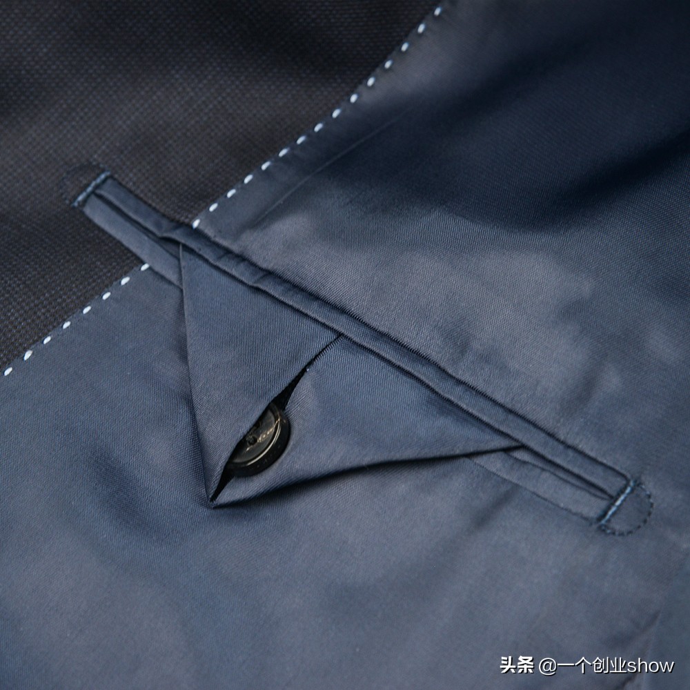 小米AI定制西装，穿上身价提高2000万？金利来花花公子：有危机感