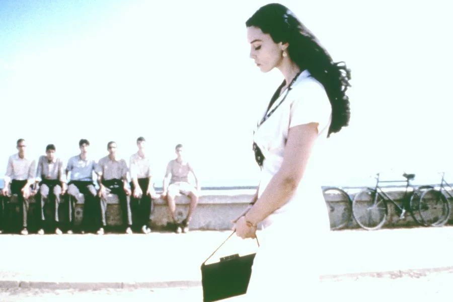 豆瓣评分8.8,《西西里的美丽传说》是人性的一面镜子