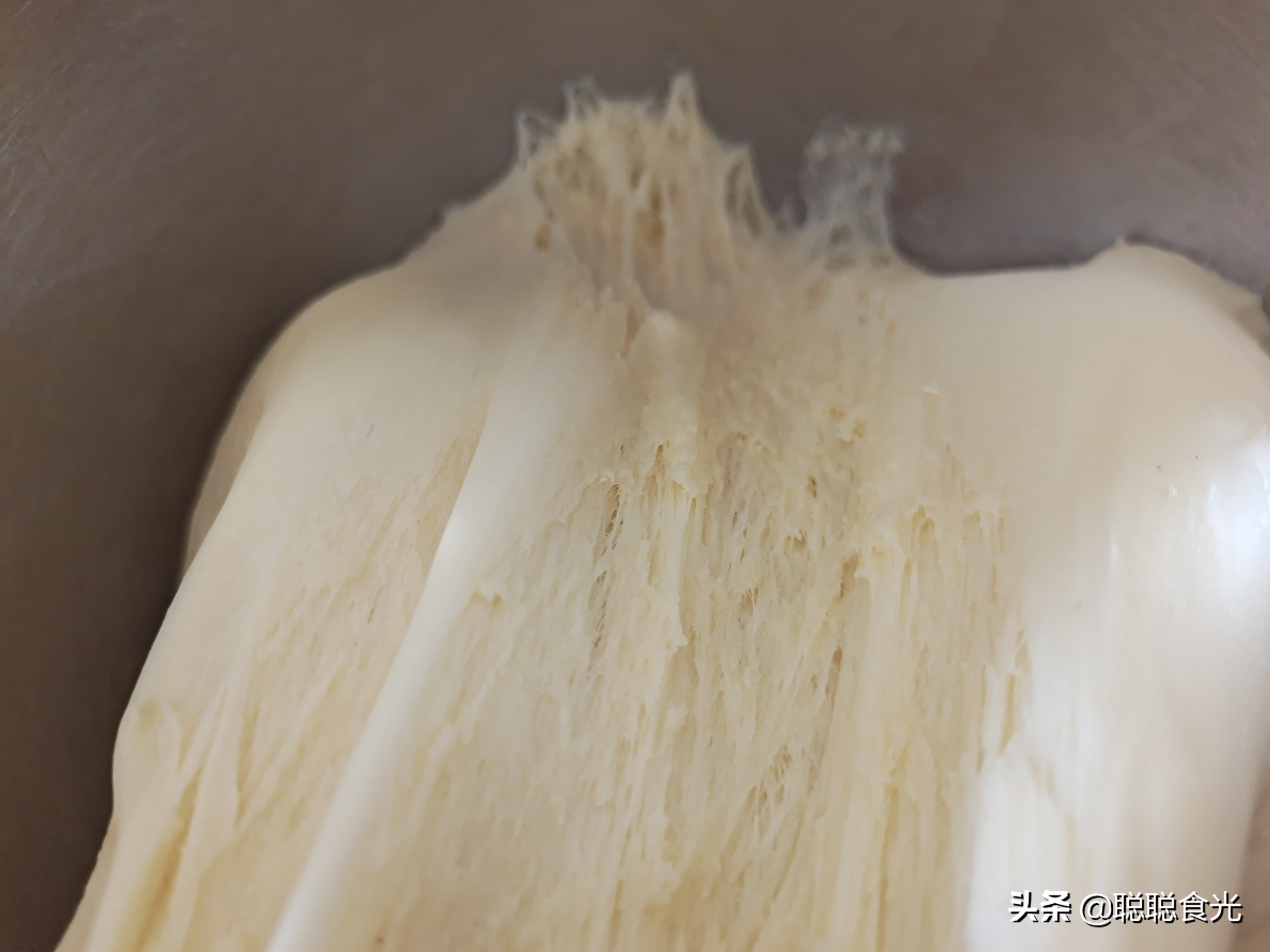 蜂蜜软麻花制作方法全过程,麻花的家常做法酥脆松软加蜂蜜