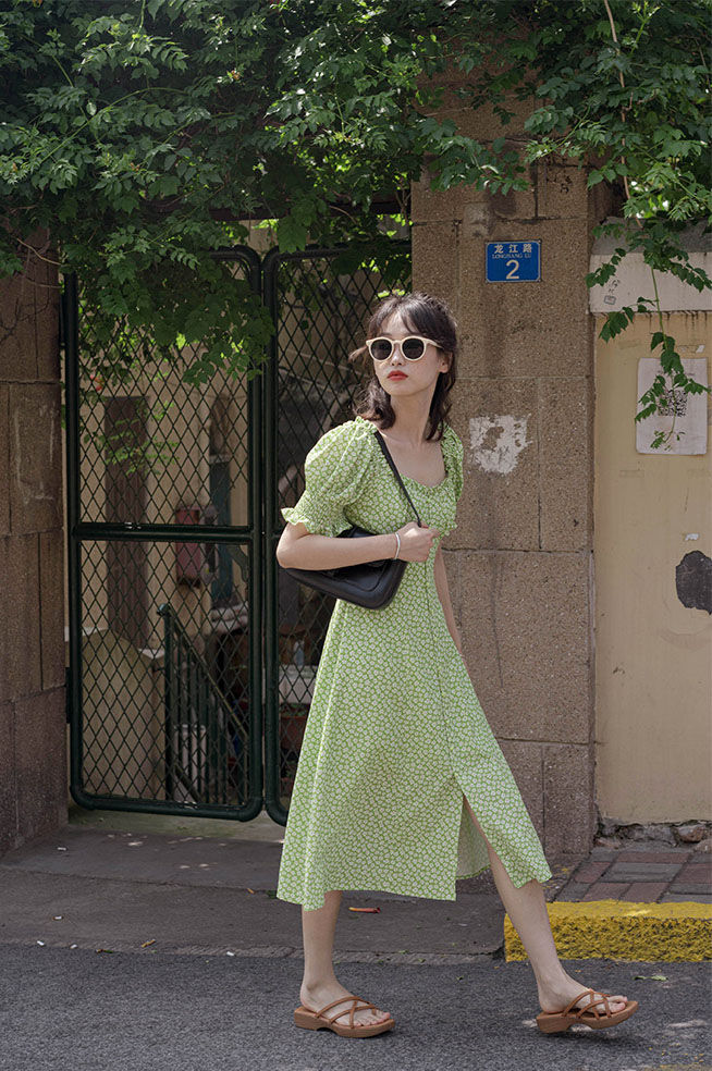 适合20-25岁女生的衣服店铺推荐,少女的衣柜