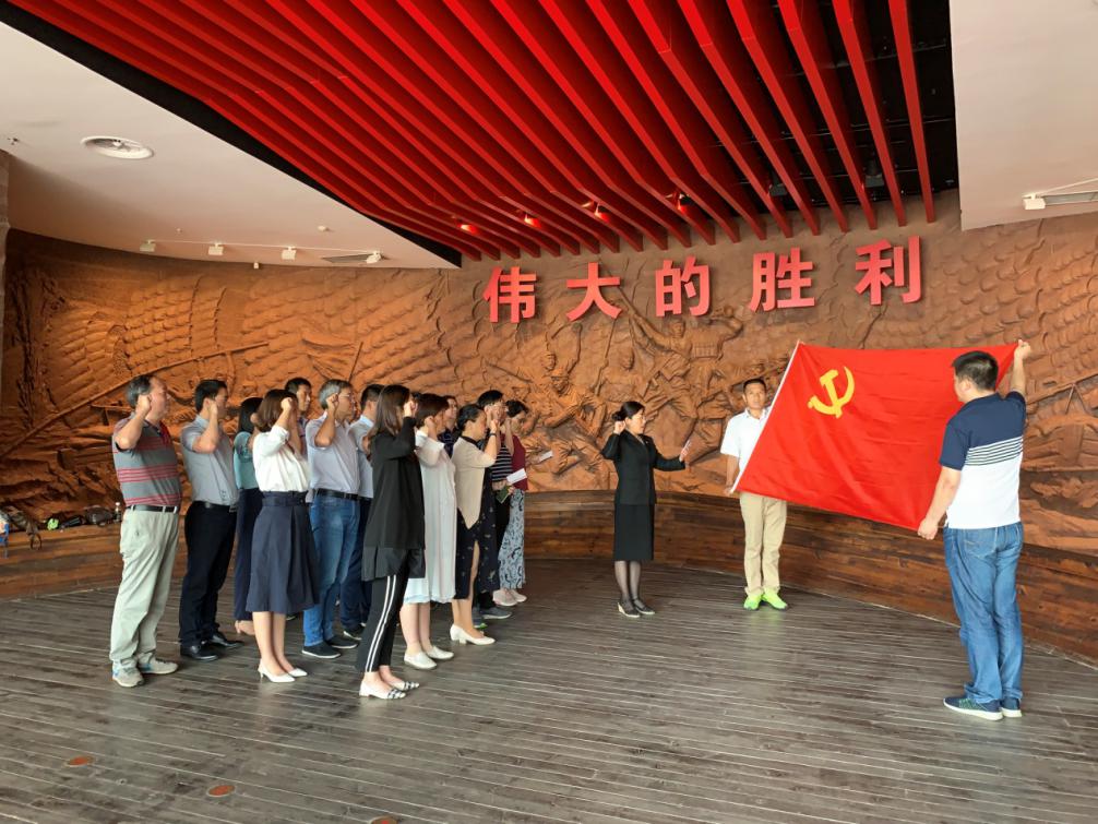 献礼壮丽70年一线审计人上头条|今日推荐：南京市玄武区审计局