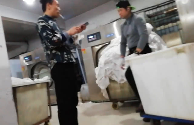 睡酒店的床单身体痒擦什么,住酒店床单清洁不到位皮肤过敏