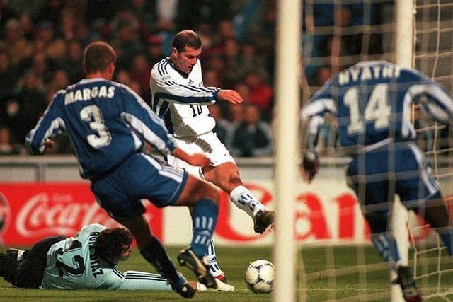 他是球队的灵魂，如果不是伤病，他就是最佳前锋