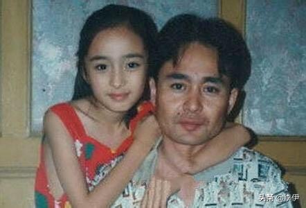 魏大勋杨幂小时候的照片,魏大勋和杨幂照片高清