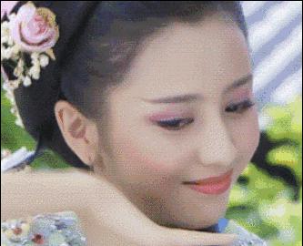 同样是异域美人，为啥她们的路人缘差这么多？聊聊人缘的秘诀