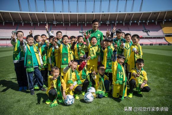 与曾经的玉面郎君同名，这位足球青年如今成中超头牌公益行大使