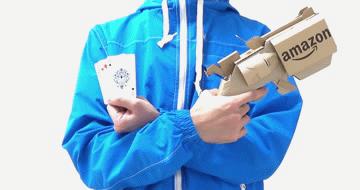 大隐隐于市!日本高玩用纸箱自制各种可变换形态道具,走红网络