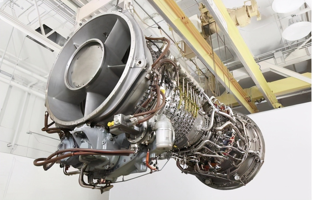 中国正在研发舰载燃气轮机的型号 (中国最新舰用燃气轮机)