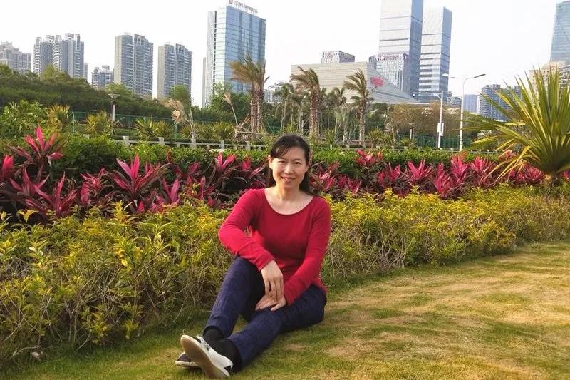 致敬医德高尚的医生,致敬医生英雄事迹