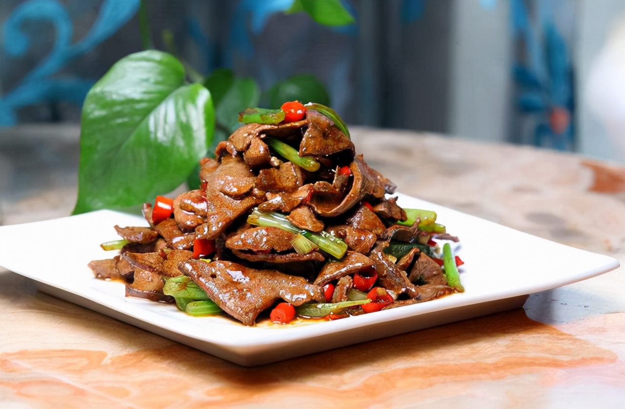 血稠喝三七管用吗,血稠的人最好戒掉这几种食物