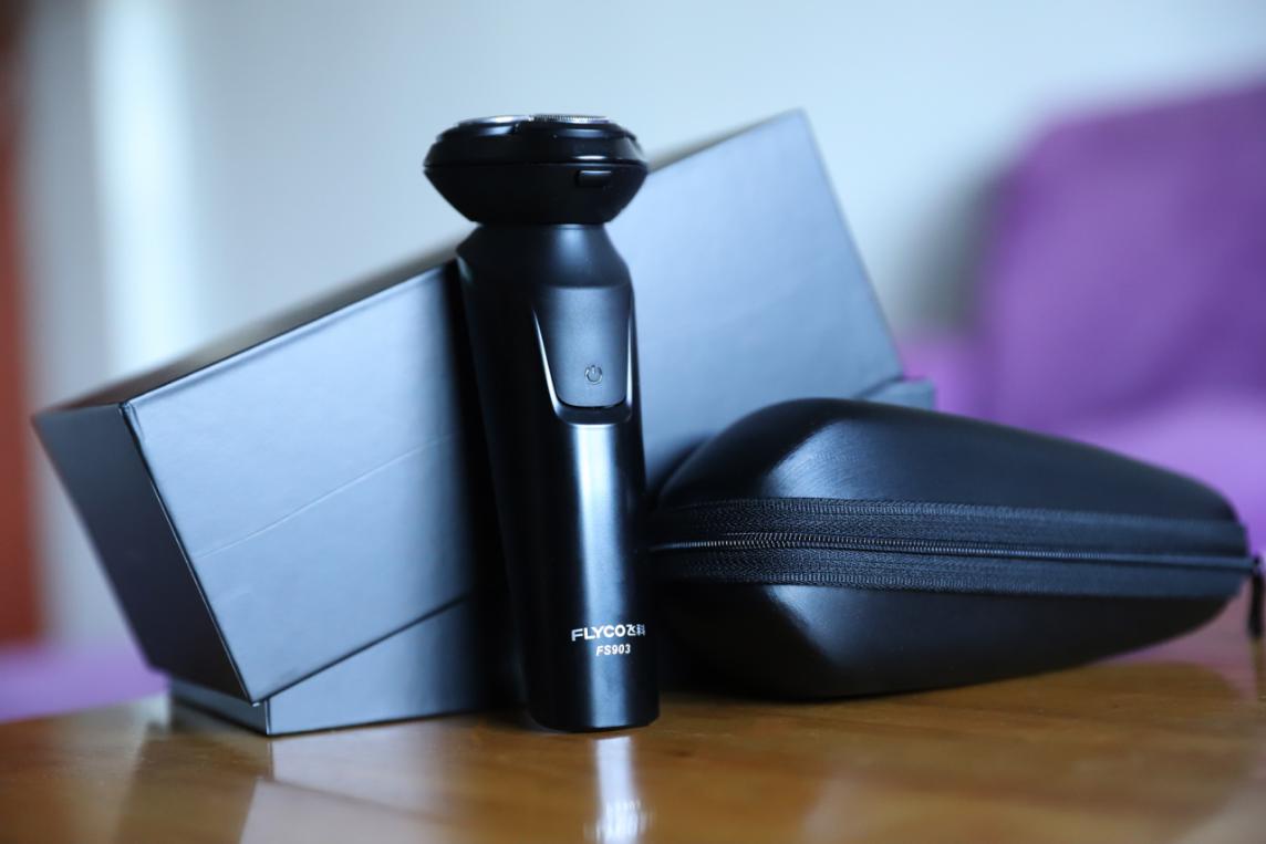 飞科剃须刀电动fs903测评,飞科fs903剃须刀拆解视频