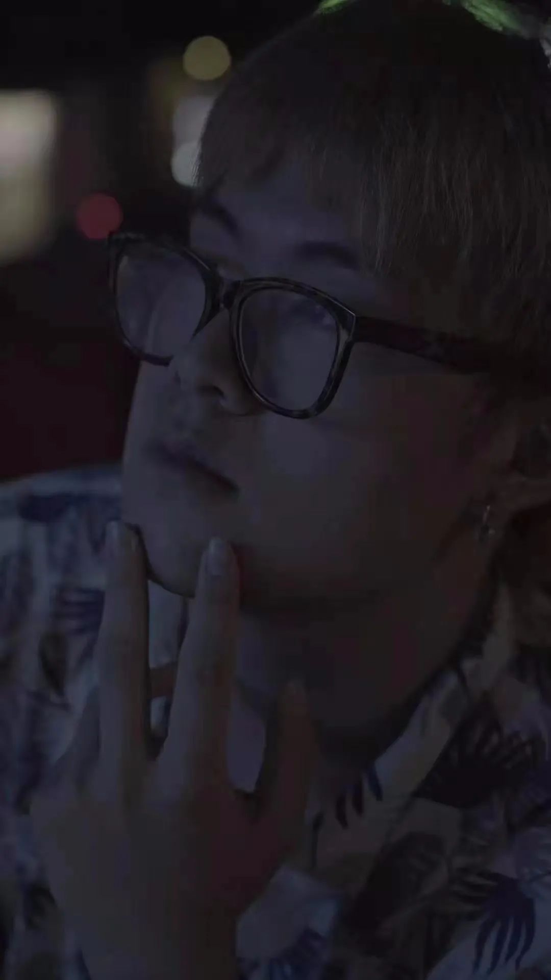 会弹钢琴的人有多幸福,会弹吉他的人是不是遍地都是