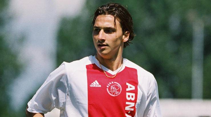 见过上帝踢球吗？伊布拉希莫维奇：现在你有机会了