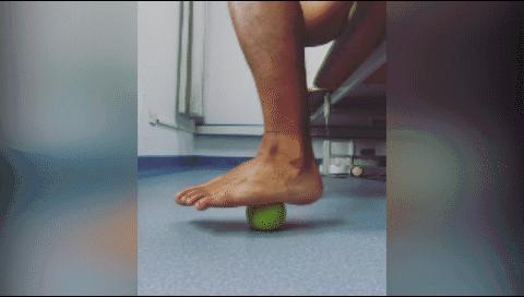 脚不定位经常有针刺的感觉,脚一踏在地上就塌下去