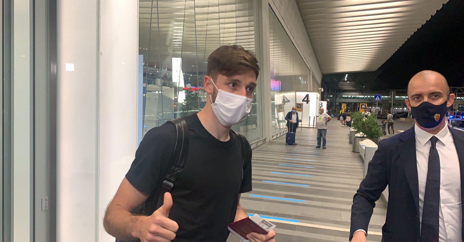 穆里尼奥罗马状态回暖,穆里尼奥重塑后防