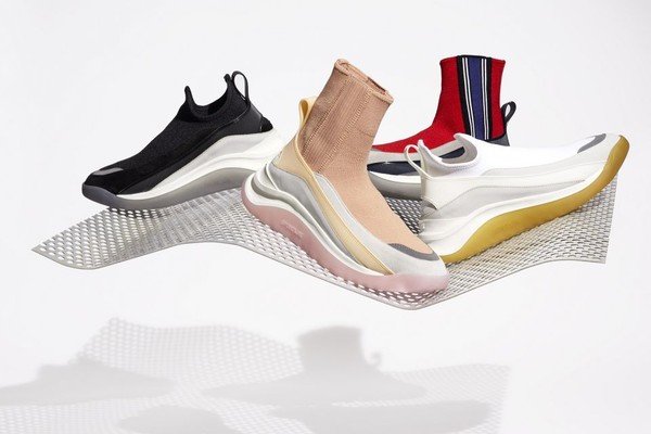 健身鞋女款2022新款百搭潮流,减震跑步鞋女款boost底