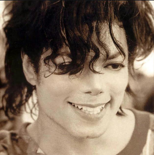 世界第八大奇迹迈克尔杰克逊,历史上最惨的巨星迈克杰克逊